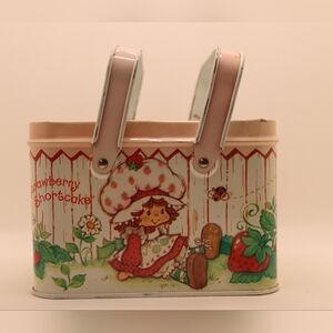 Vintage 1980s Strawberry Shortcake tin basket by American Greetings